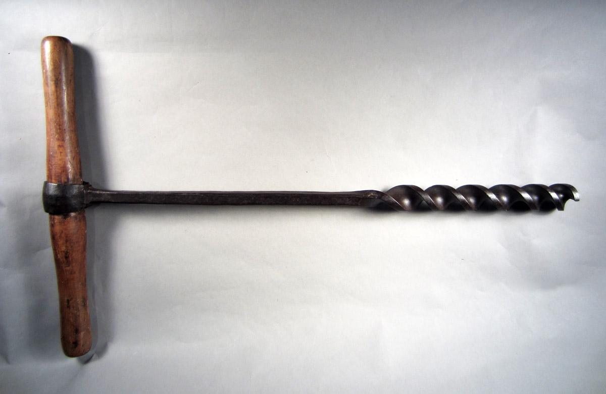 1957.0026.093 A-B Spiral auger, View 1