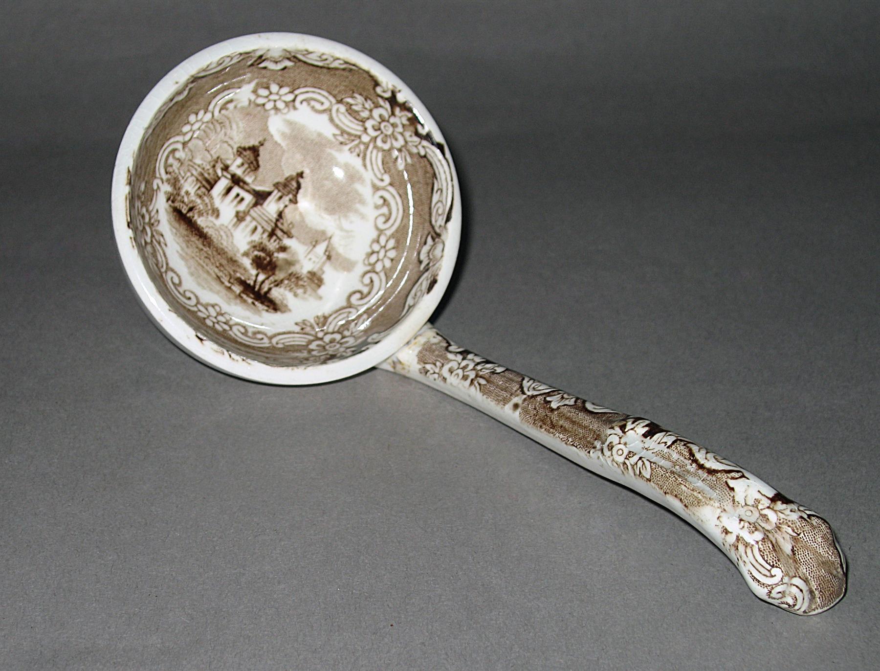 1966.0952 D Ladle