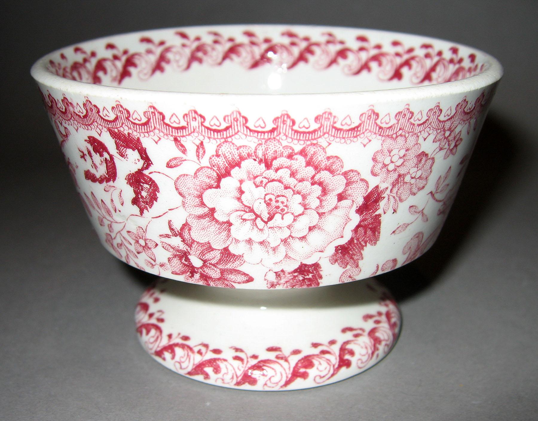 1966.0954 Red transfer floral cup