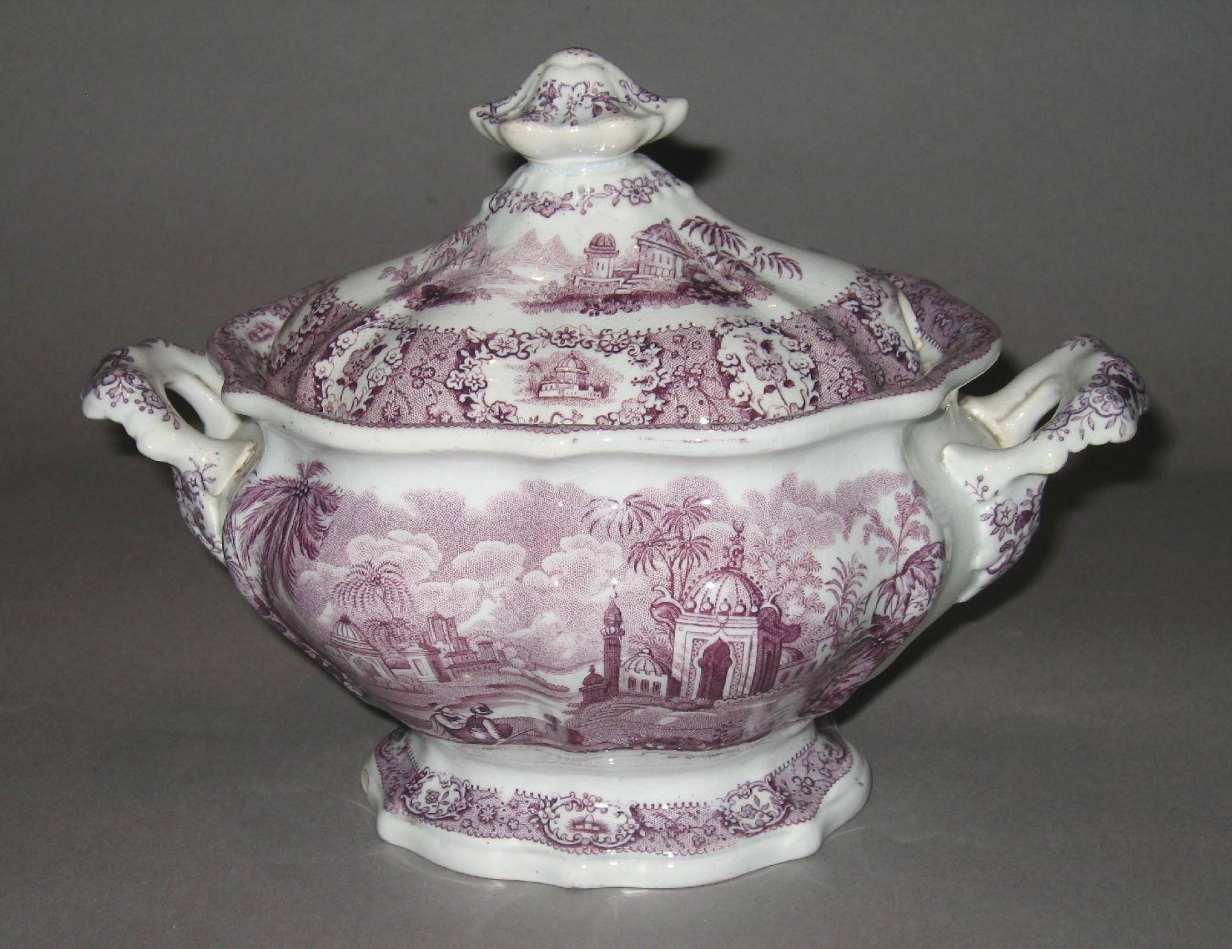 1966.0958 Tureen