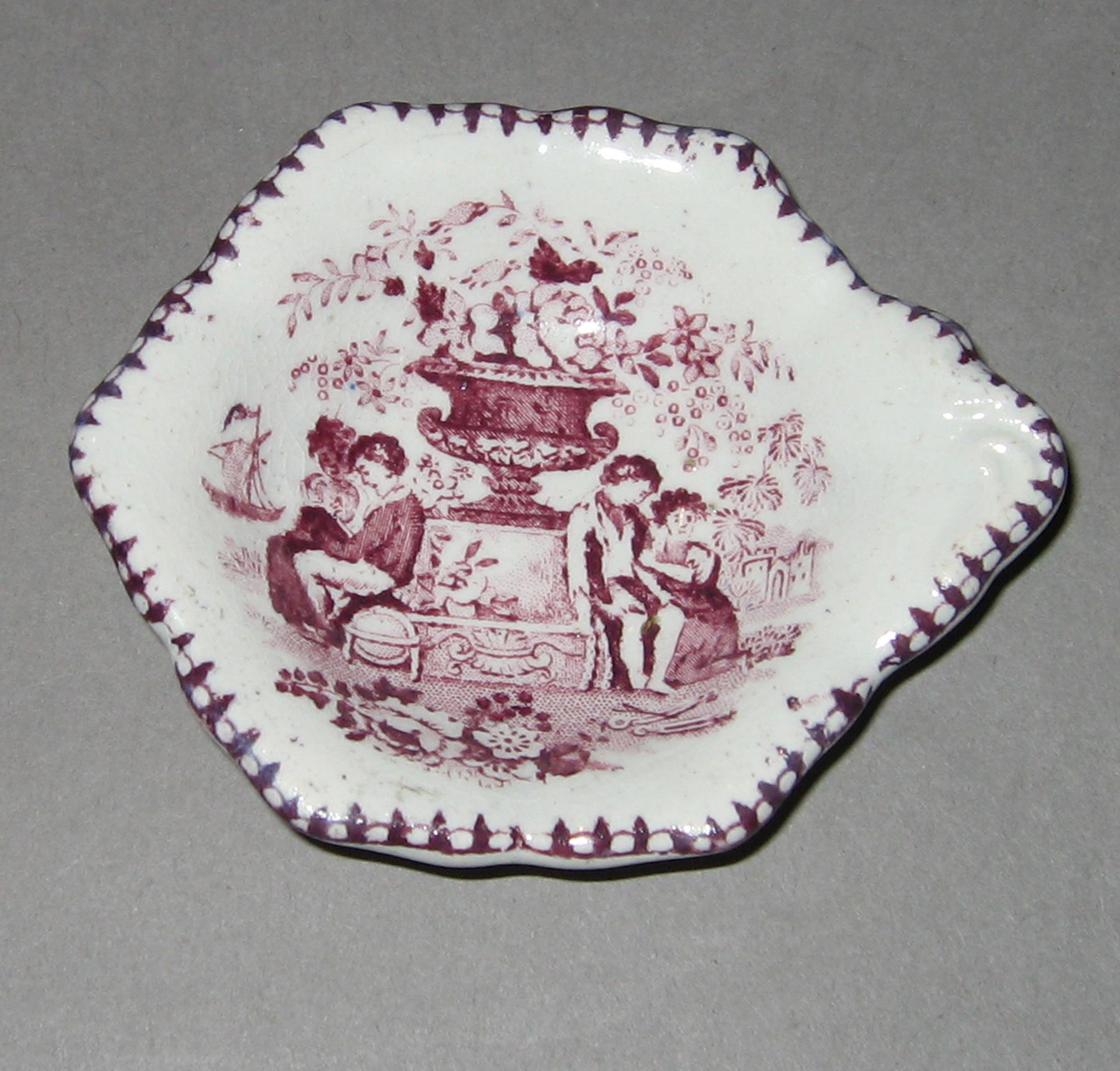 1966.0967 Miniature dish