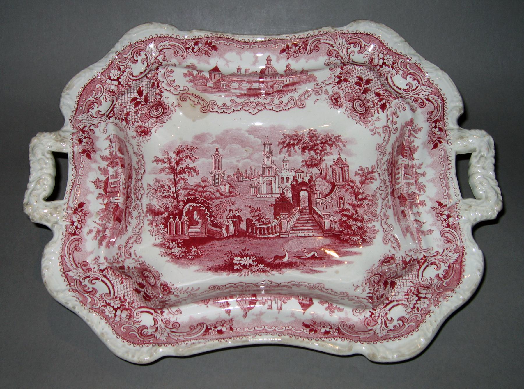 1966.0973 A Dish (top view)