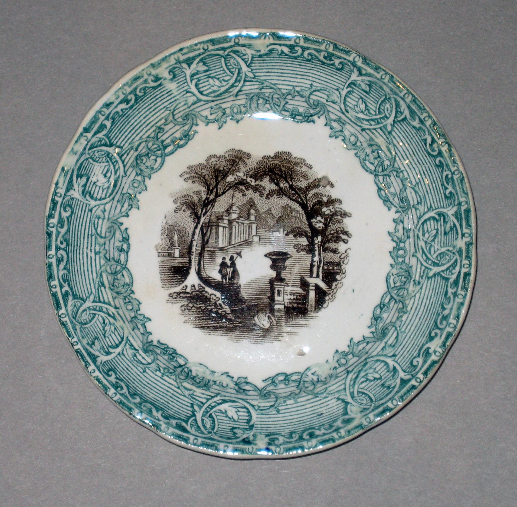 1966.0982 Cup (or miniature) plate
