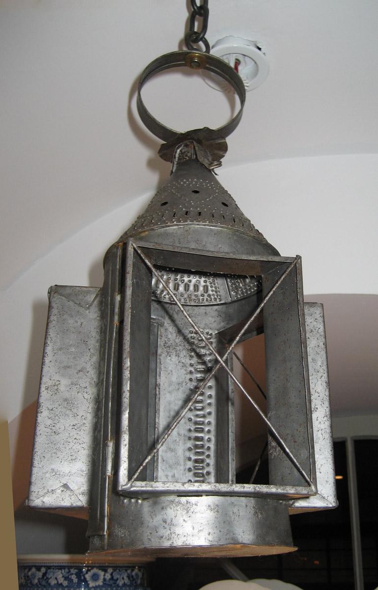 1966.0993 Lantern