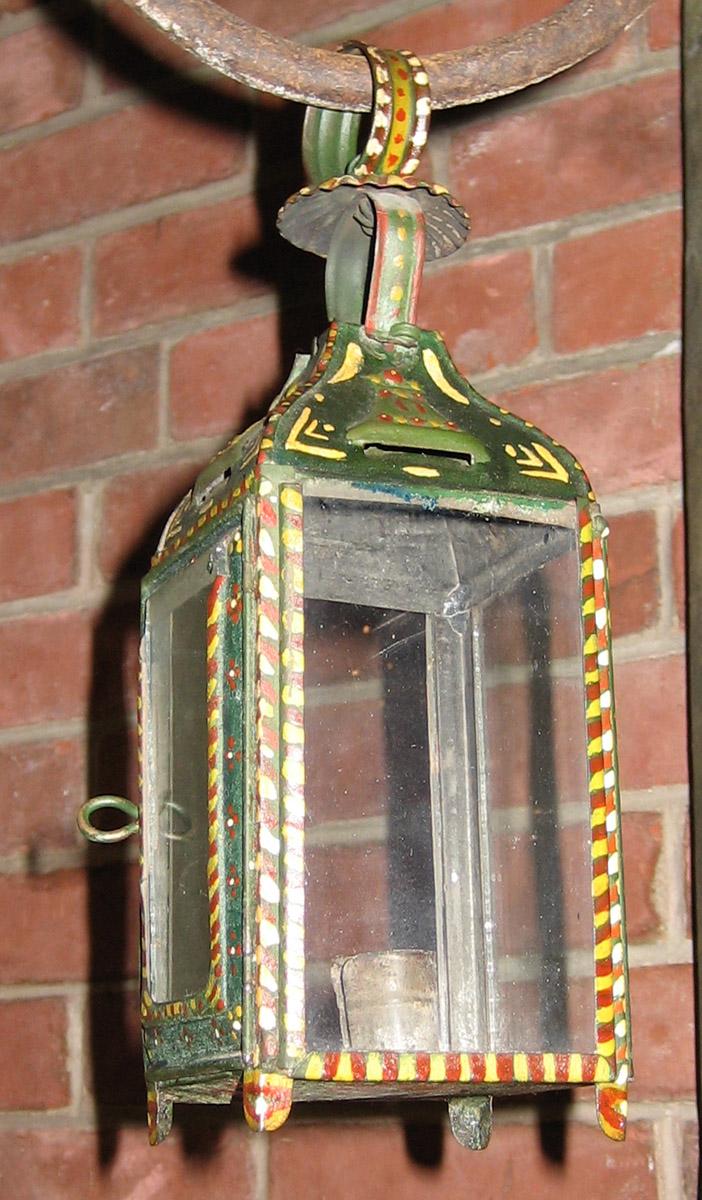 1966.0998 Lantern