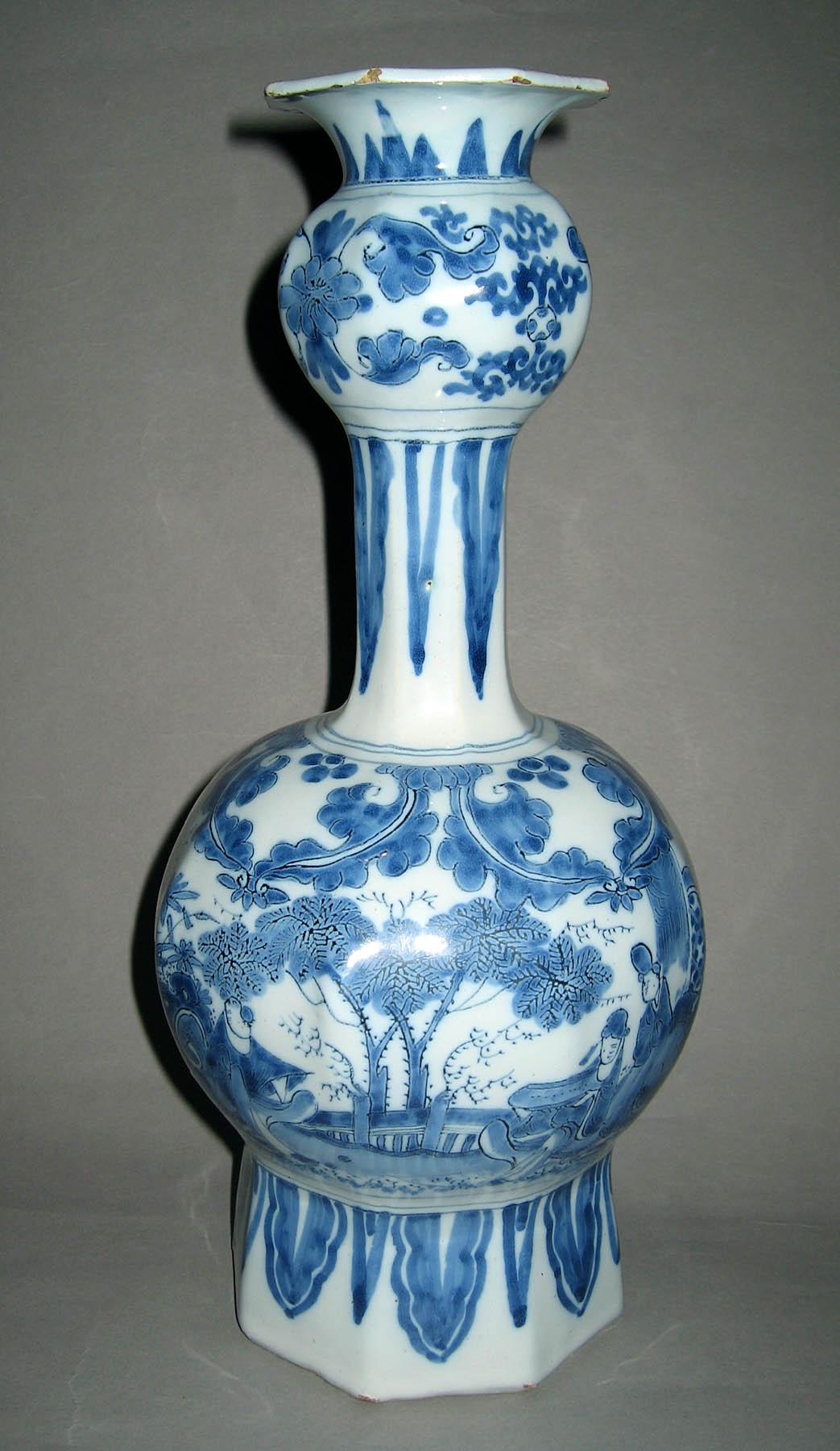 1966.1022.001 Earthenware vase (view 2)