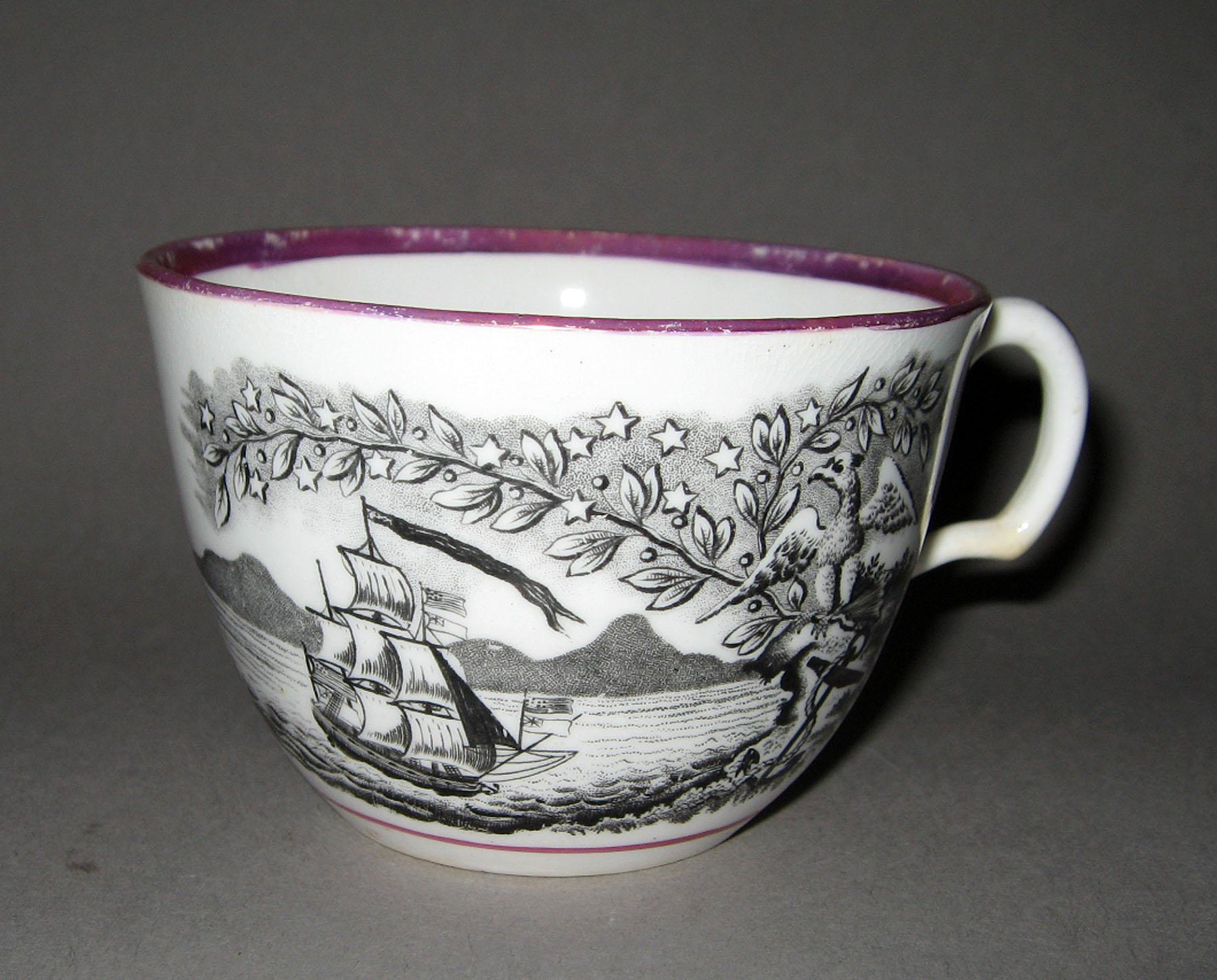 1966.1023.013 Lusterware tea cup