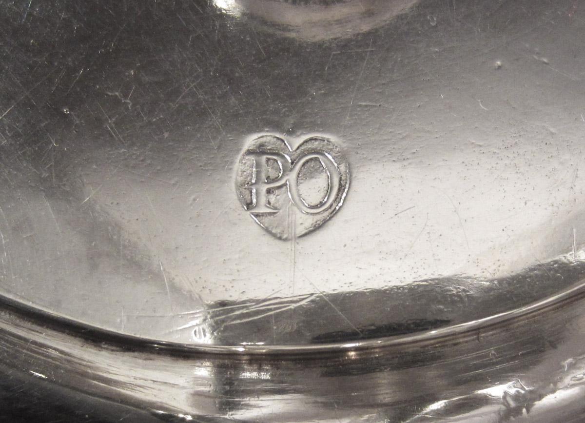 1966.1052 Flagon, mark 1