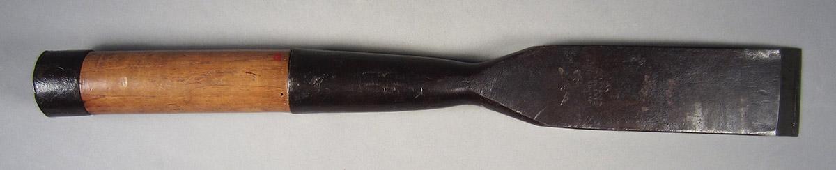 1957.0026.115 Socket chisel, side 1