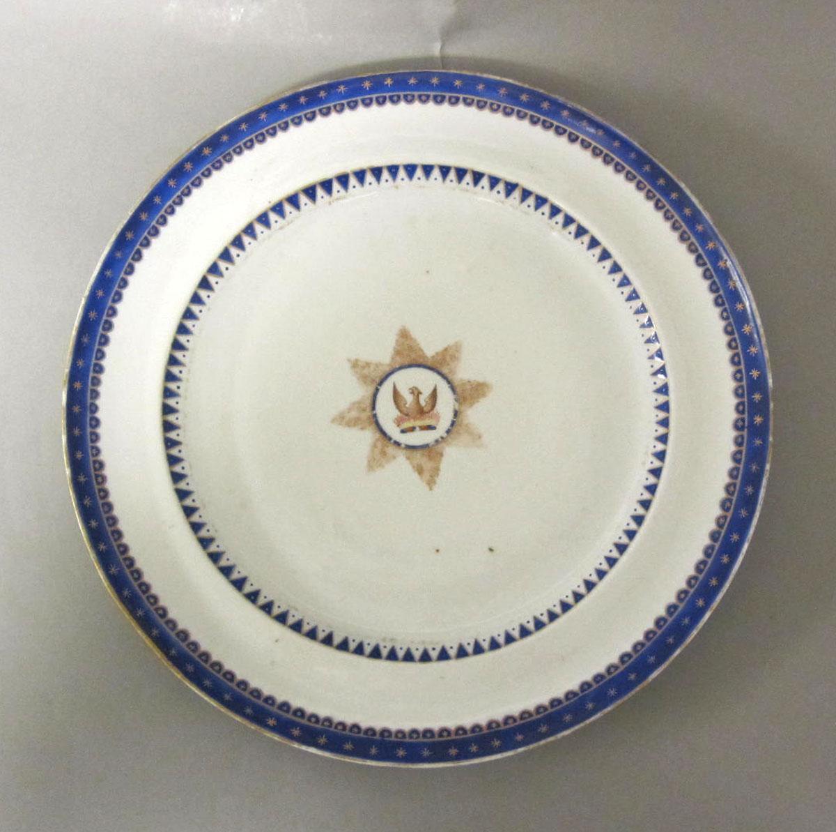 1966.1101.001 Porcelain plate