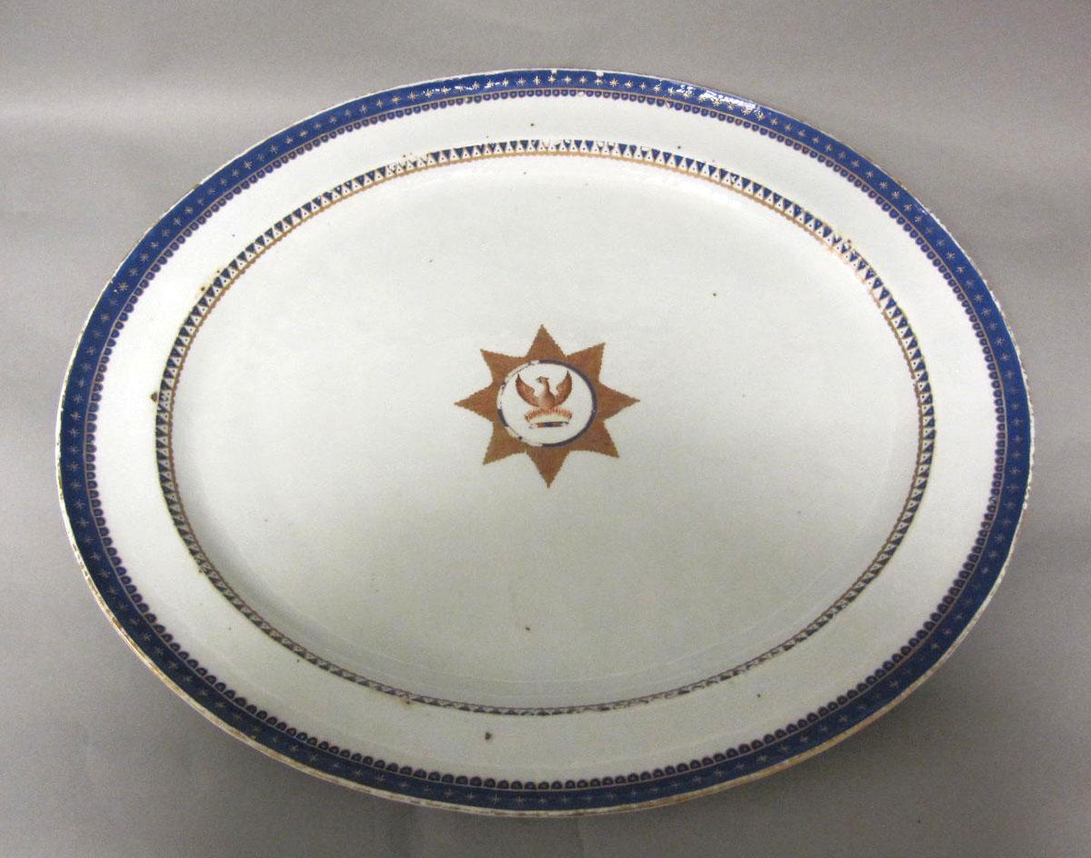 1966.1101.006 Porcelain platter