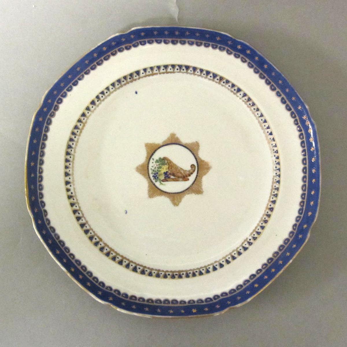1966.1103.003 Porcelain plate