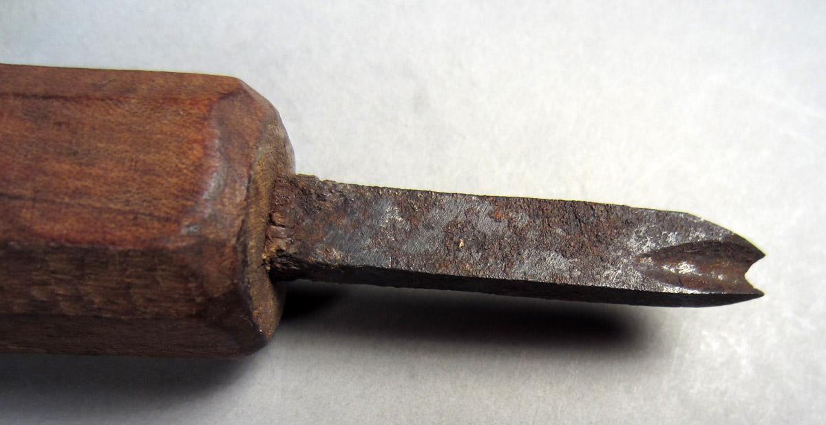 1957.0026.120 Grooving hook, Detail