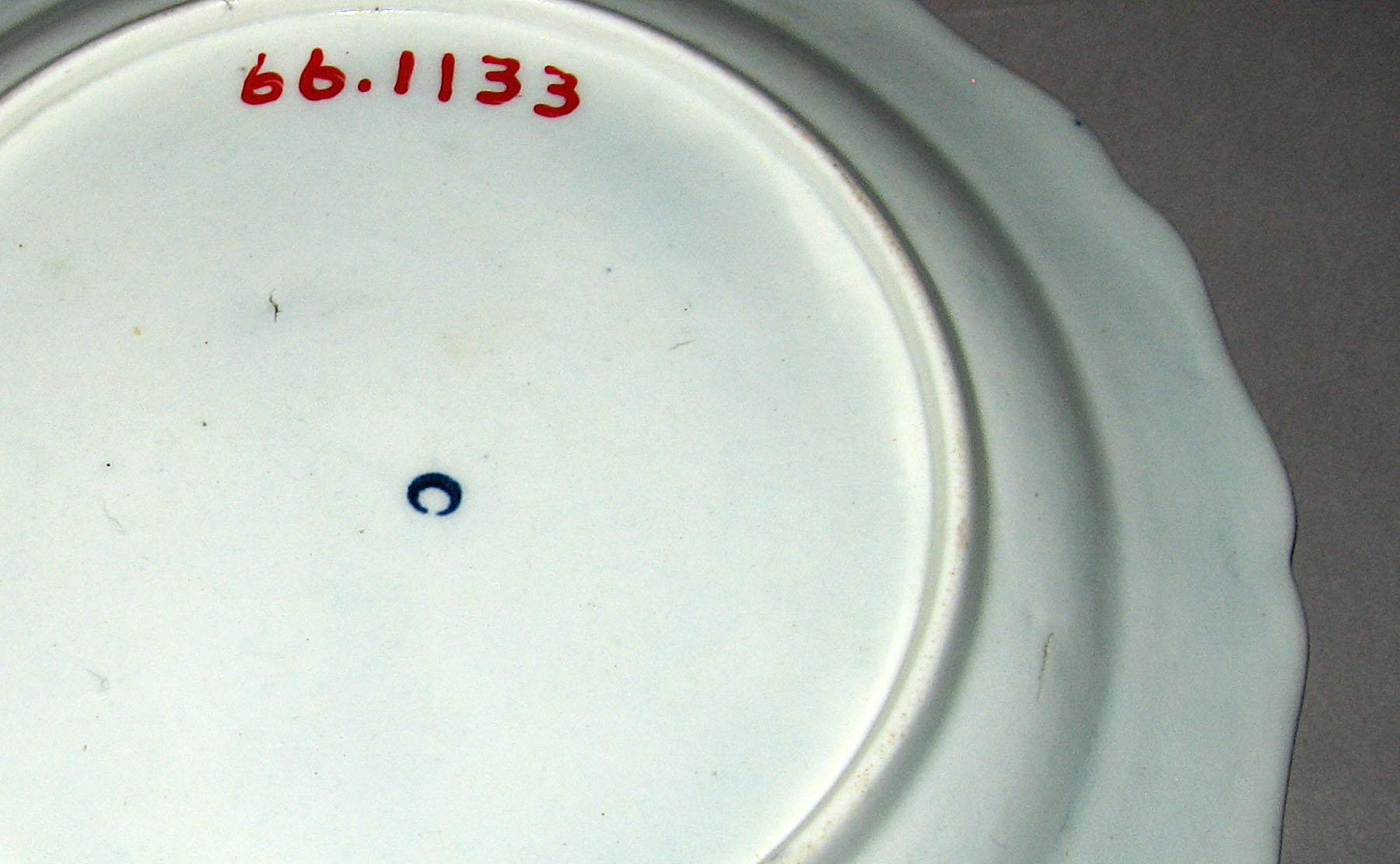 1966.1133 Plate (mark)