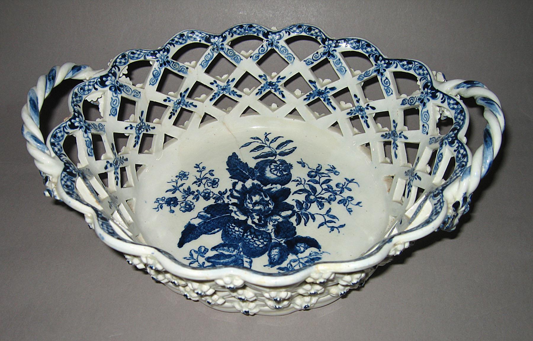 1966.1138 Basket