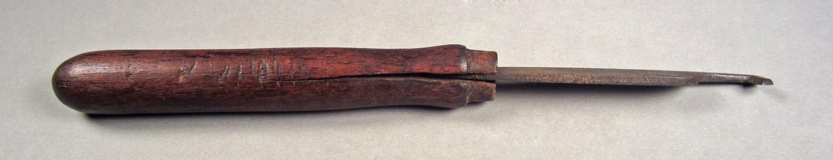 1957.0026.125, Lathe tool, side 2