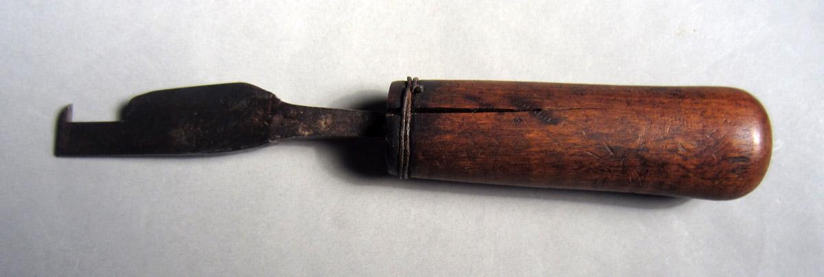 1957.0026.126 Turning tool, Split