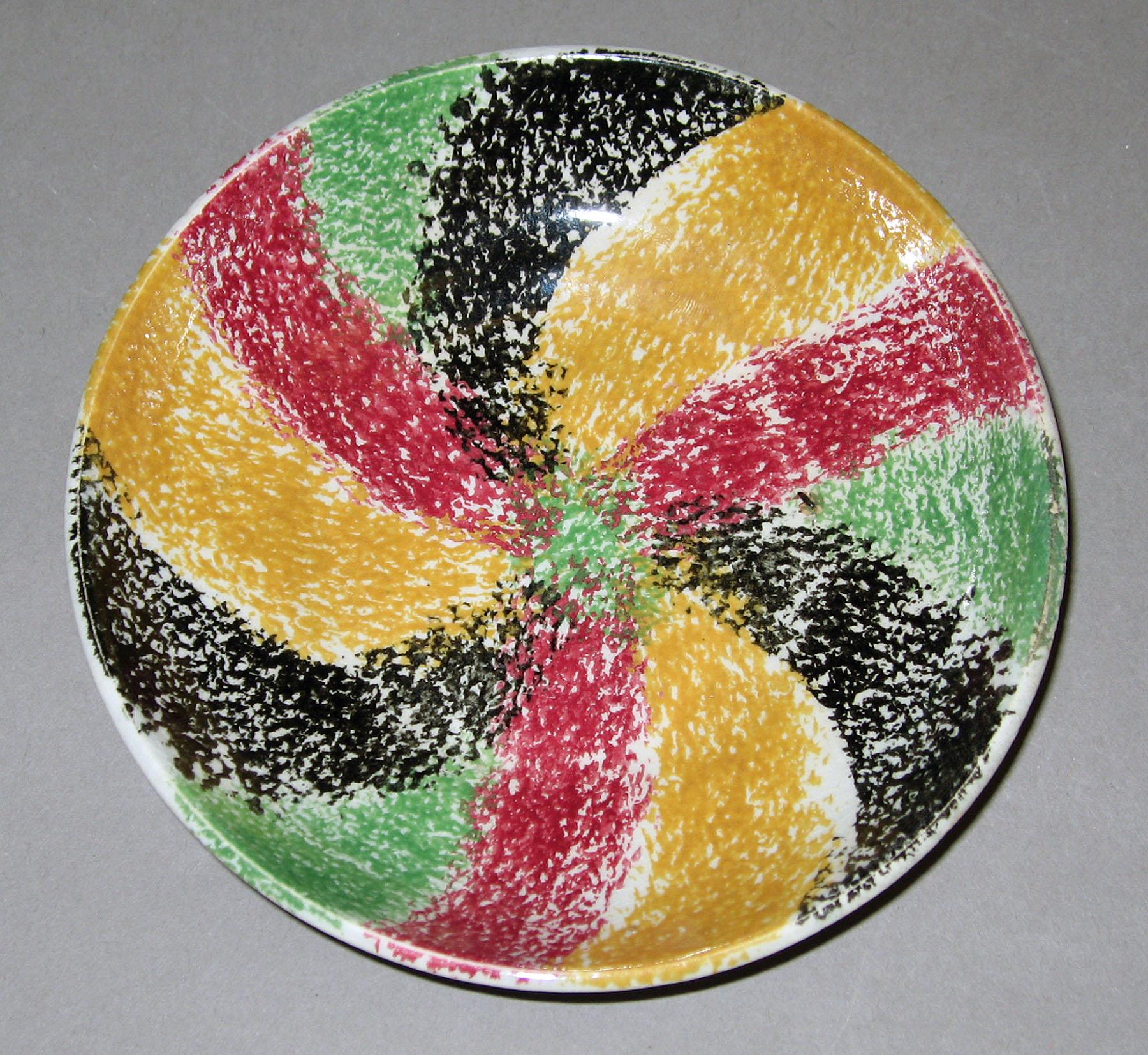 1966.1151 B Spatterware saucer