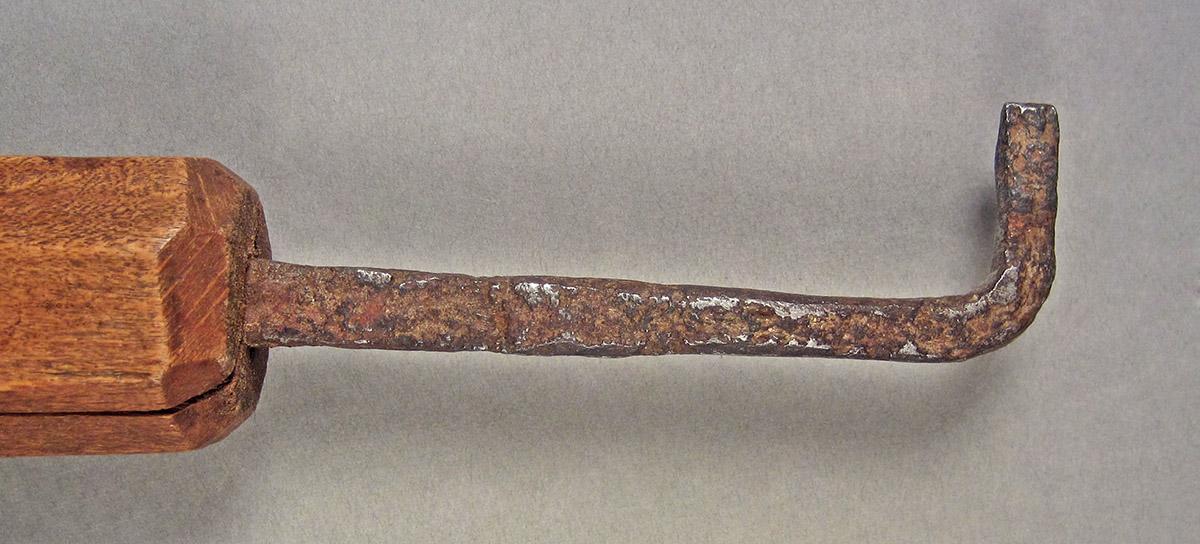 1957.0026.128, Lath tool, blade side 1