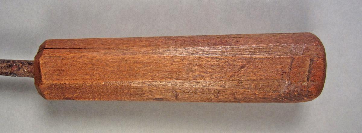 1957.0026.128, Lath tool, handle