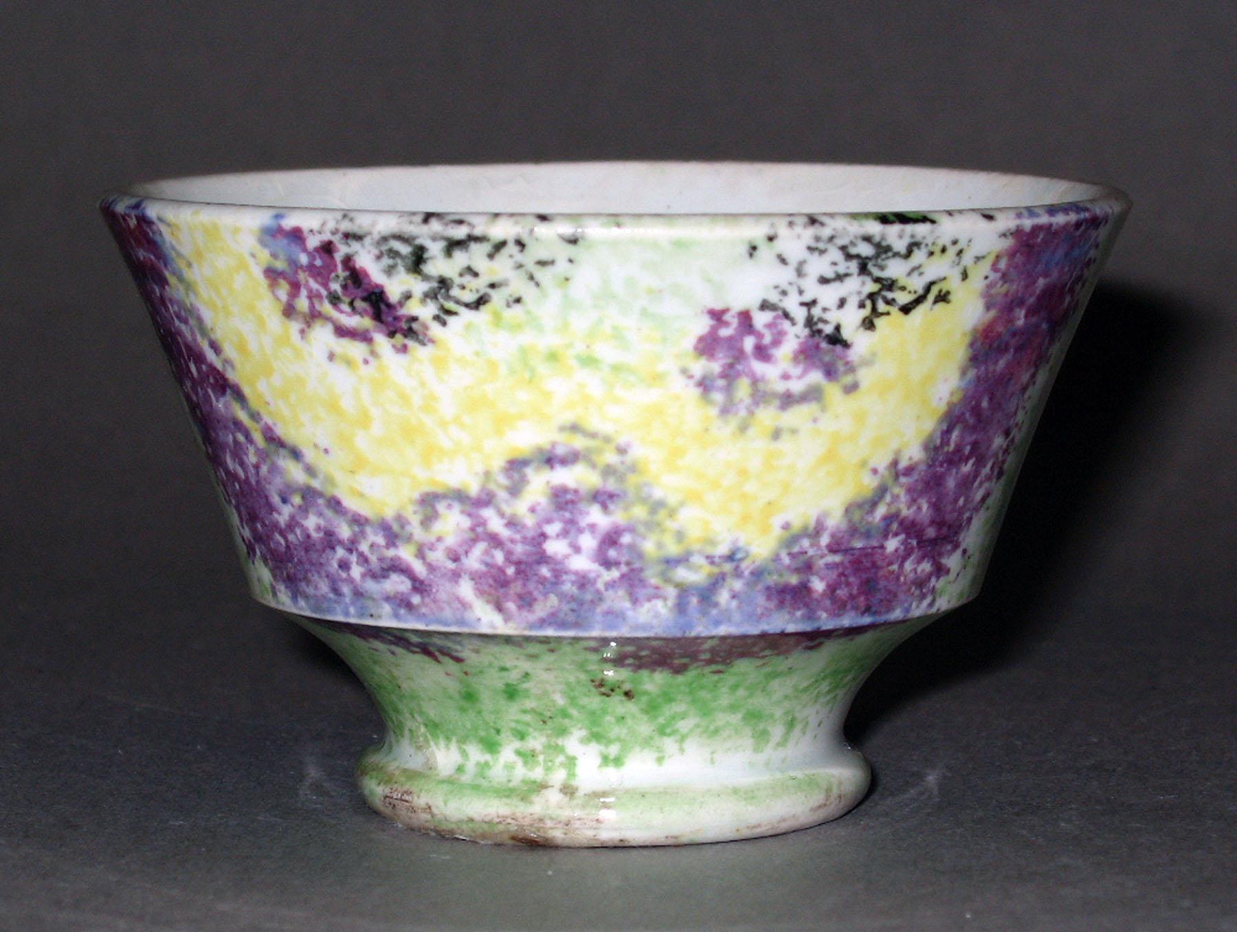1966.1155 A Spatterware teabowl
