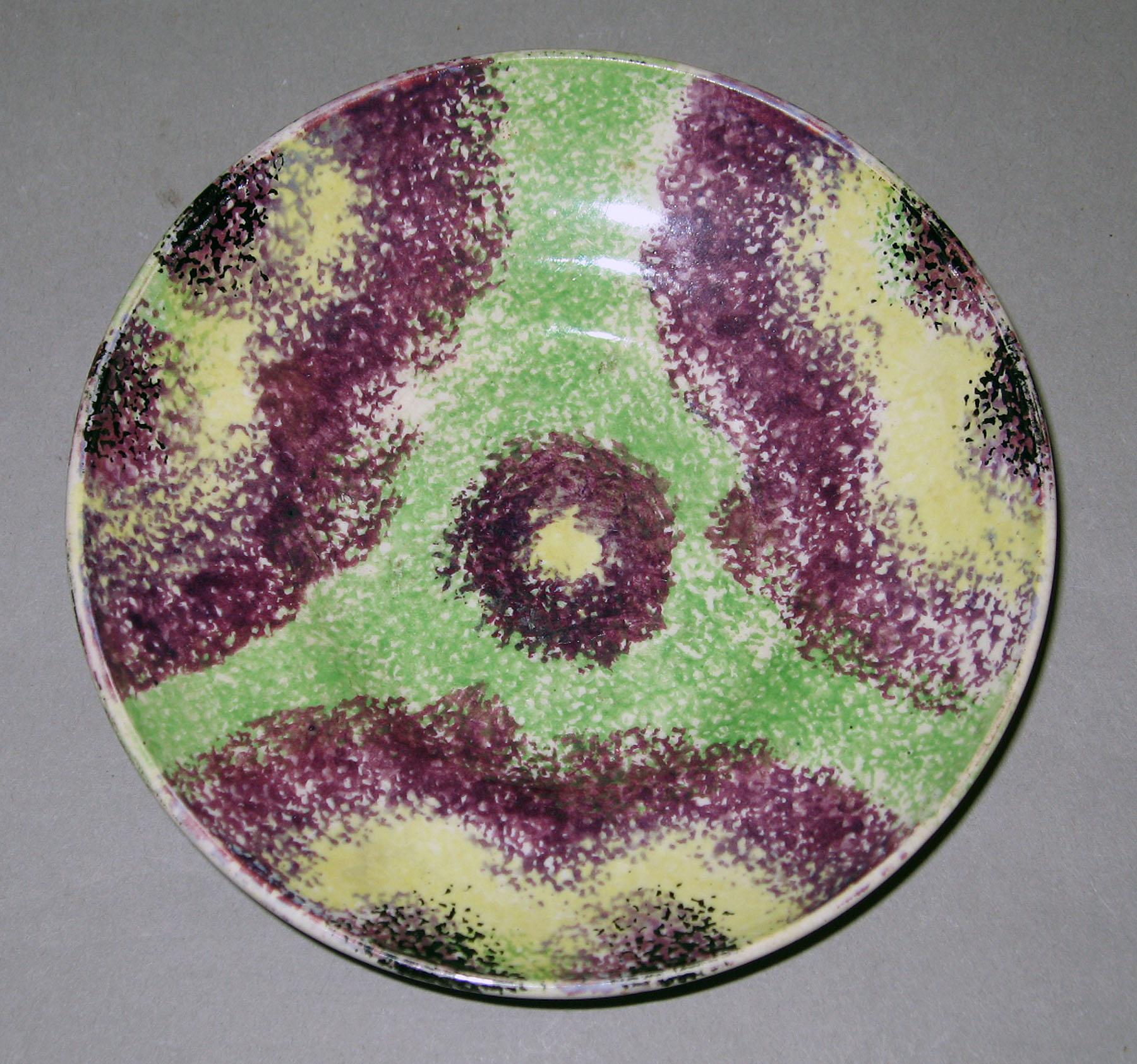 1966.1155 B Spatterware saucer
