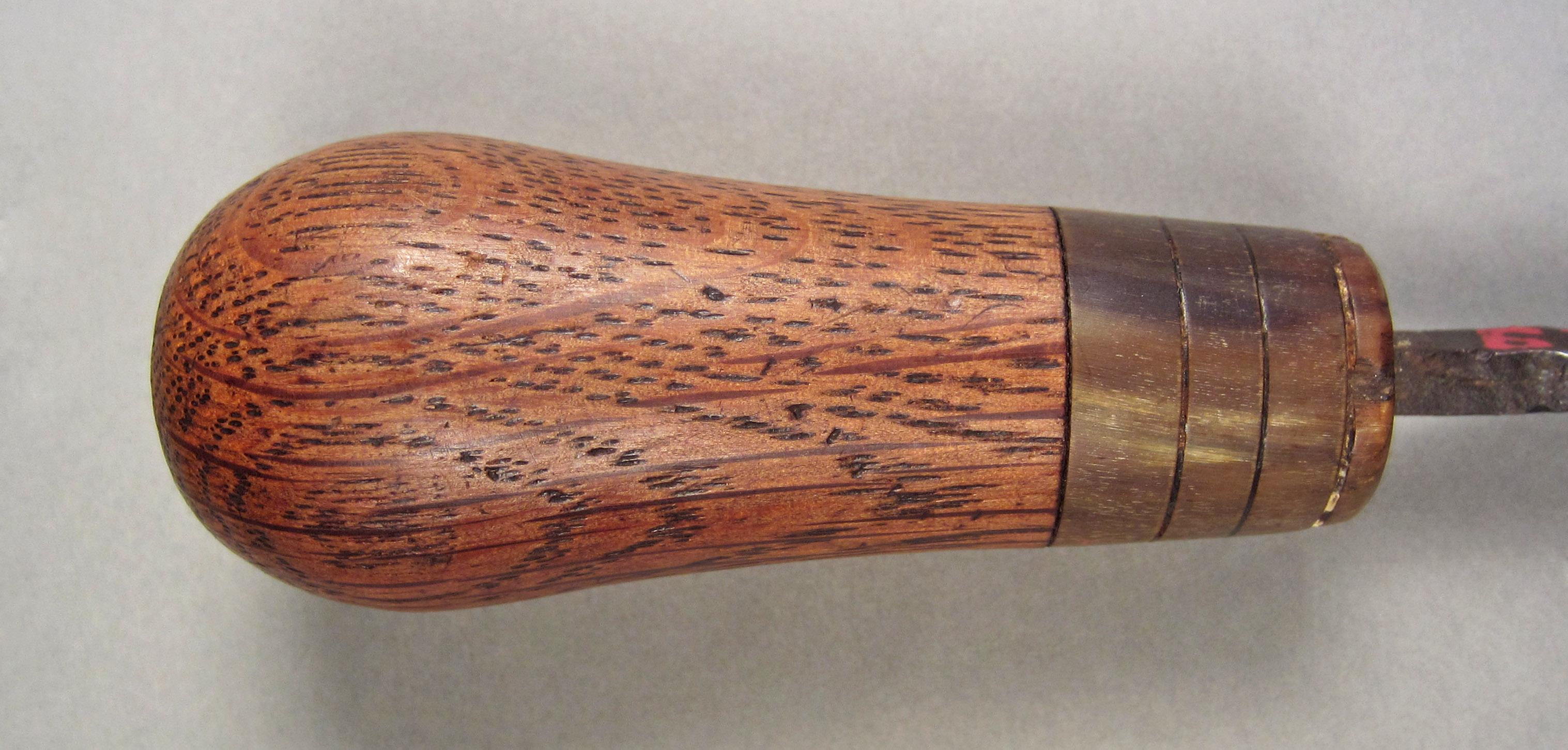 1957.0026.129, Carving gouge, handle