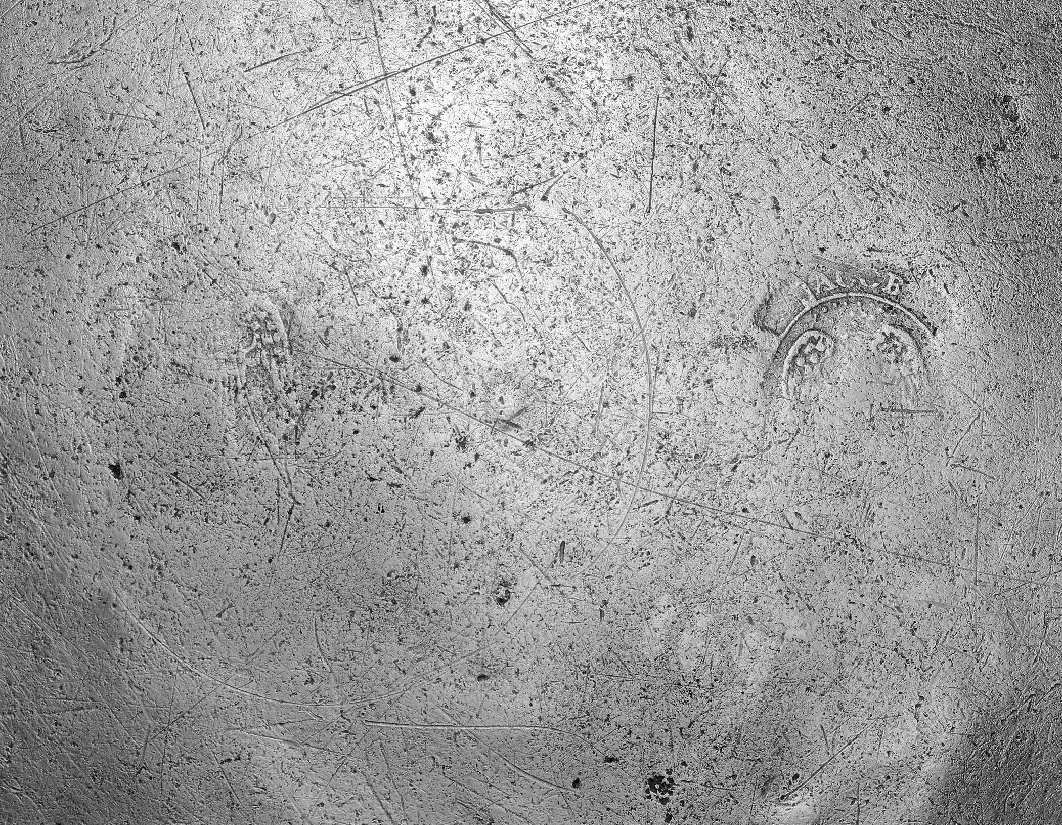 1966.1179 Pewter dish (marks)