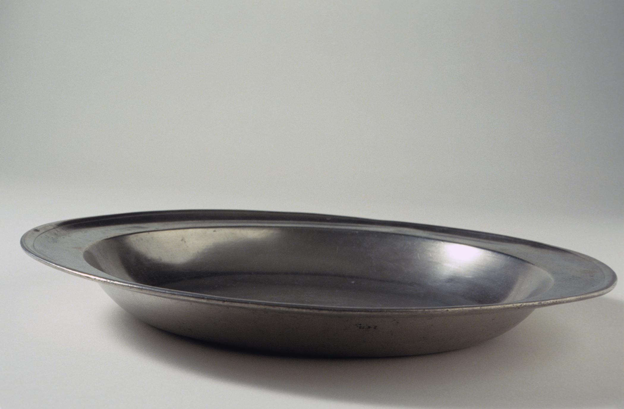 1966.1180 Pewter dish