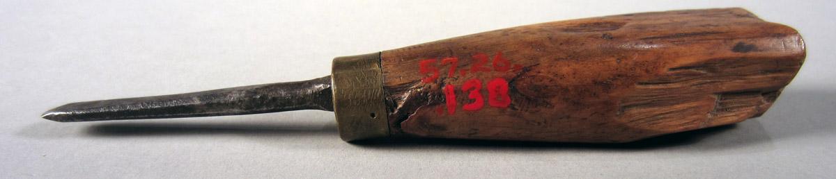 1957.0026.138 Turnscrew, View 1