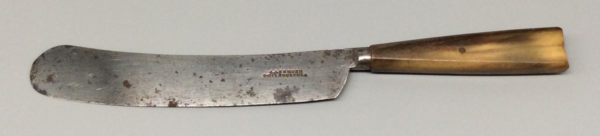 1966.1223.006 Knife, view 1