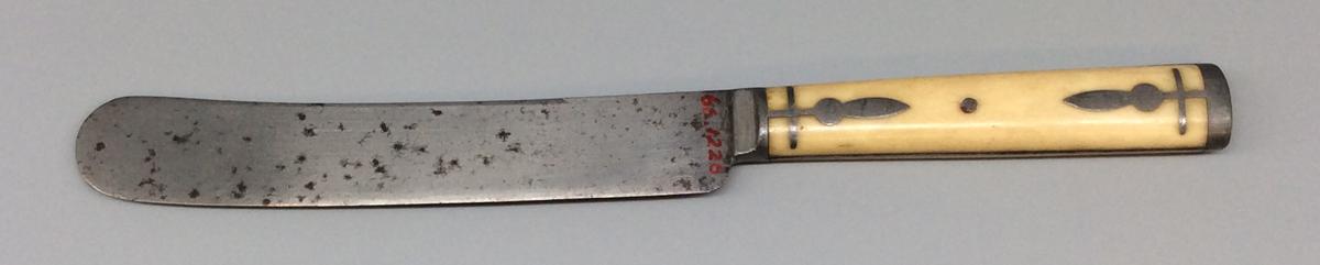 1966.1226 Knife, view 1