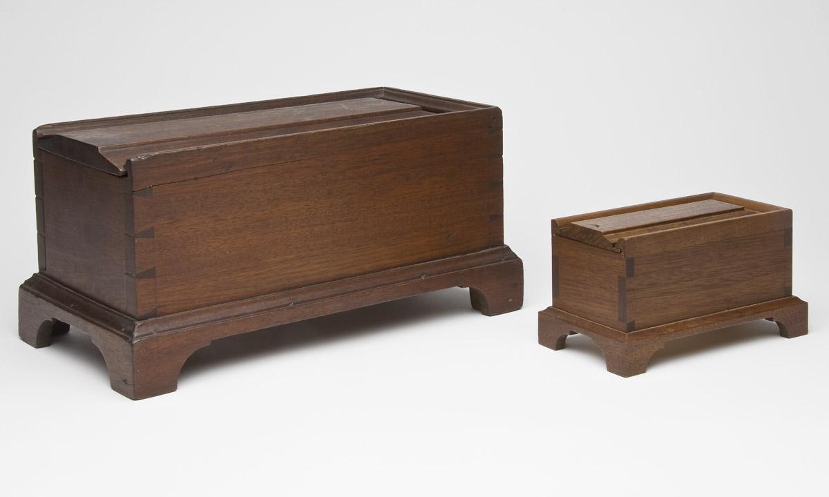 1966.1237 A, B Box (with reproduction)