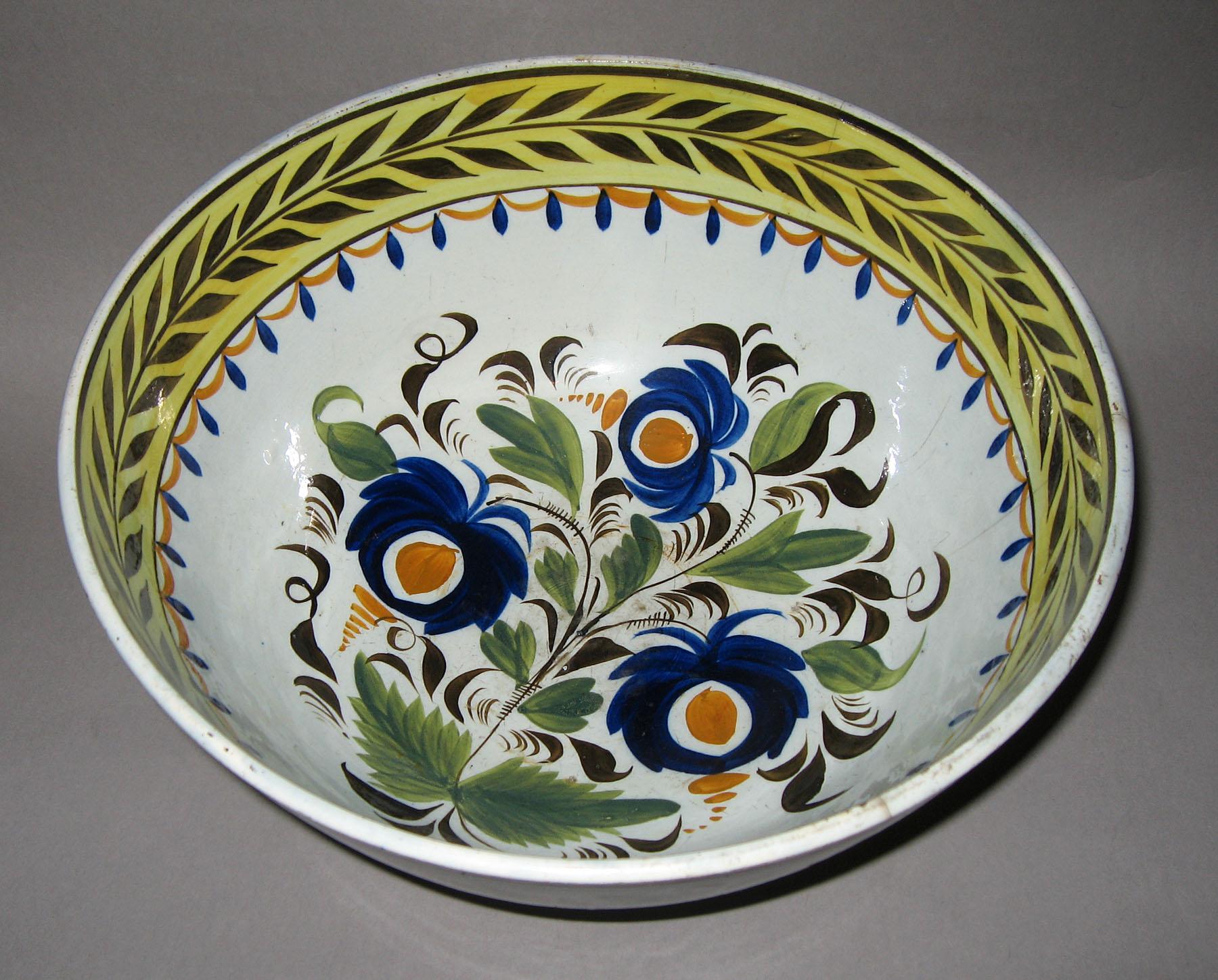 1966.1245 Pearlware bowl (interior)