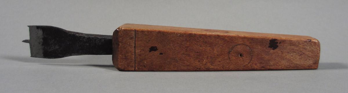 1957.0026.154 Button bit, side 2