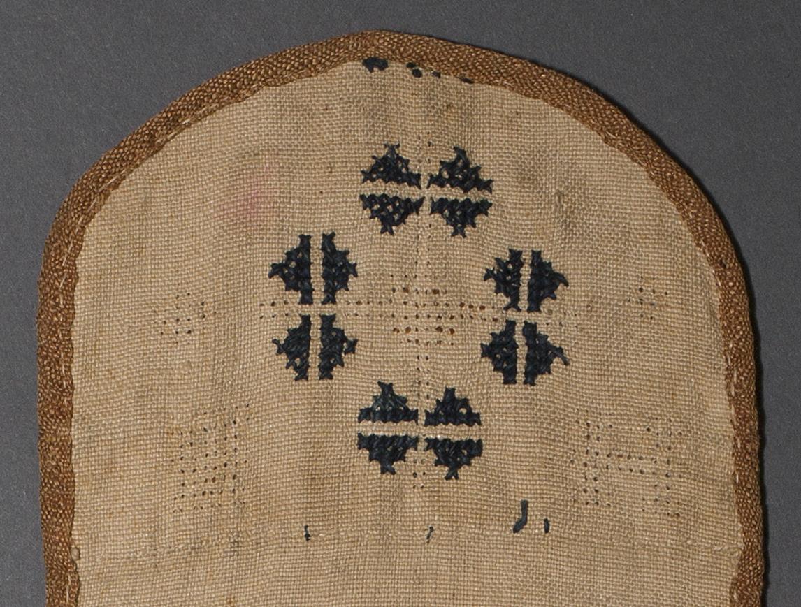 1966.1362 Huswif, Verso Detail