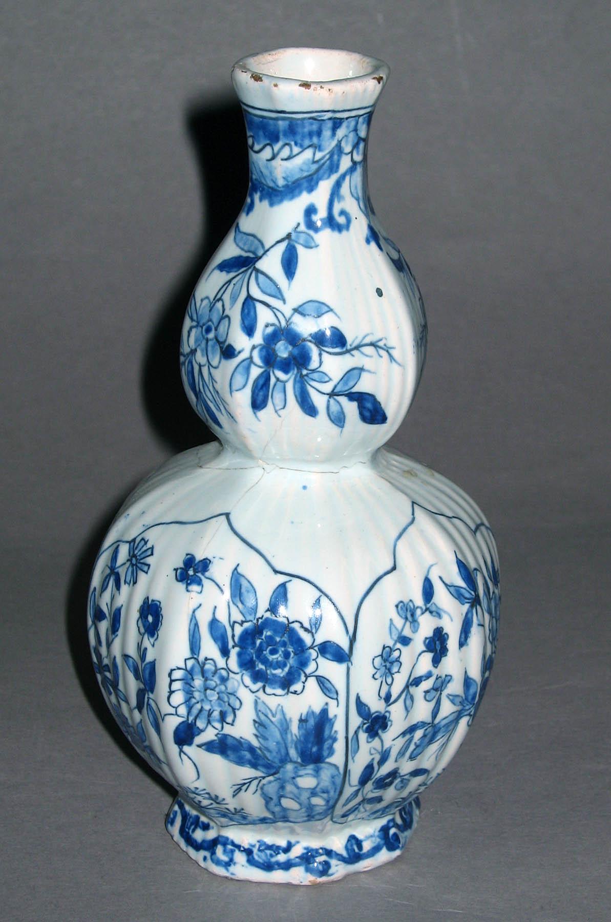 1966.1379 Tin-glazed earthenware vase