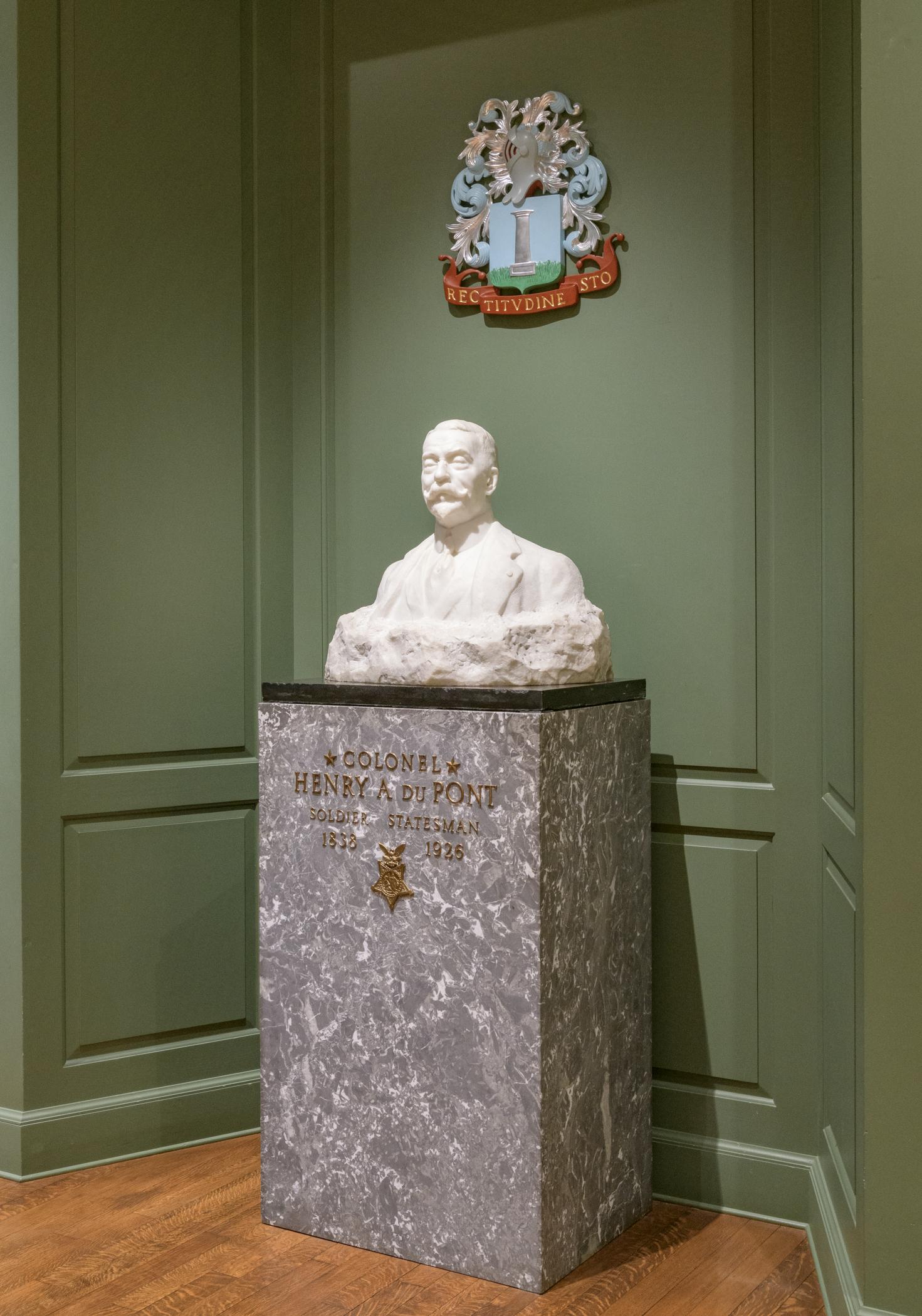 1966.1405 A Bust (figure), B Pedestal, view 3