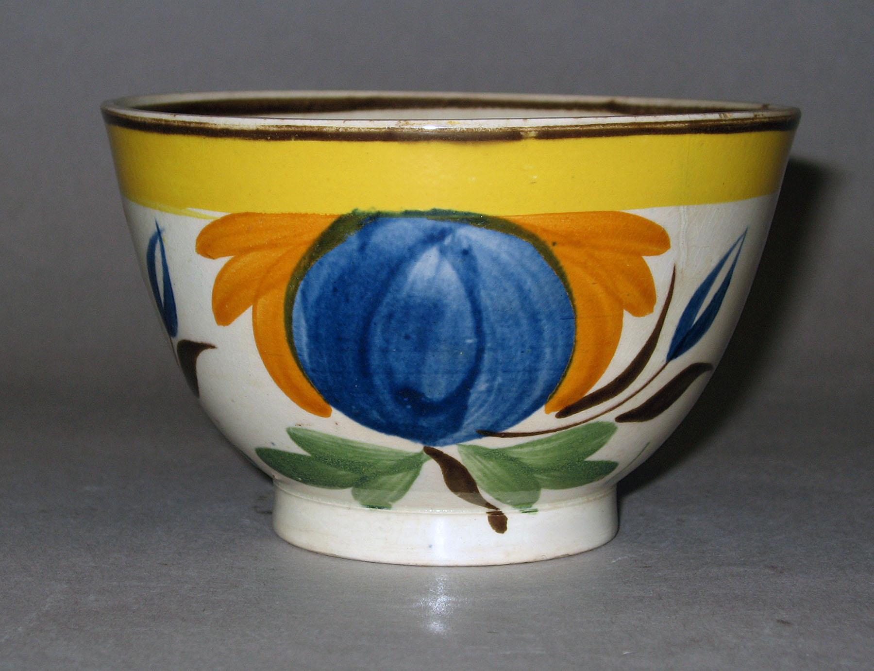 1966.1418 Pearlware teabowl