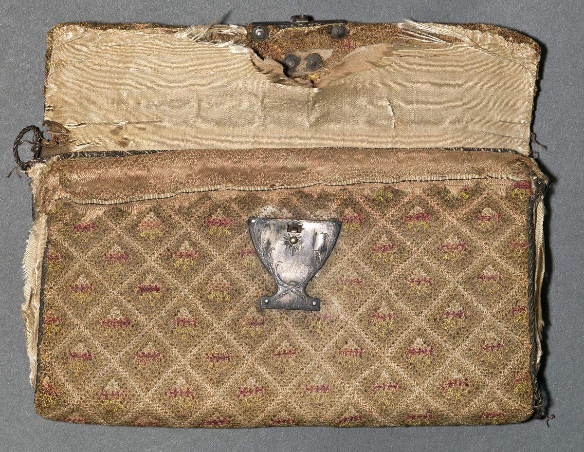1966.1448 Pocketbook, Inside