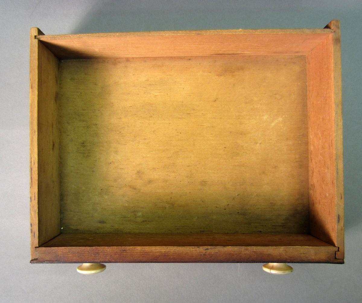 1966.1461 Sewing box, Drawer 1