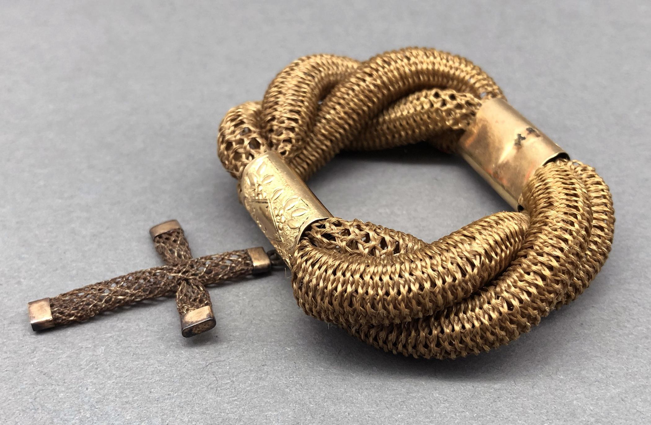 1966.1471 Bracelet, view2