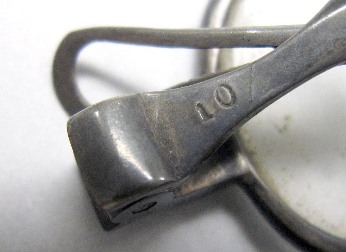 1966.1473 A Silver Spectacles mark 1