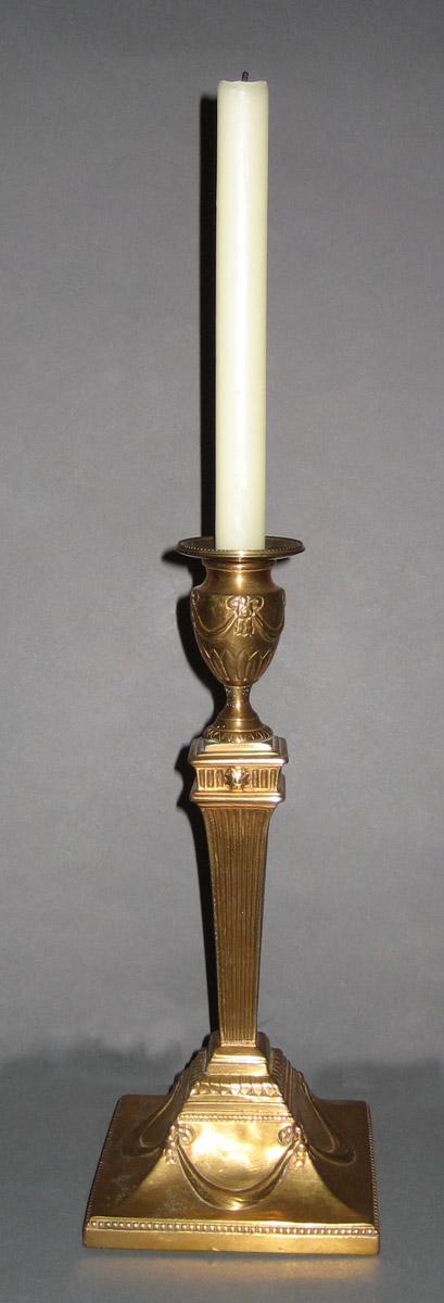 1966.1482.002 Candlestick