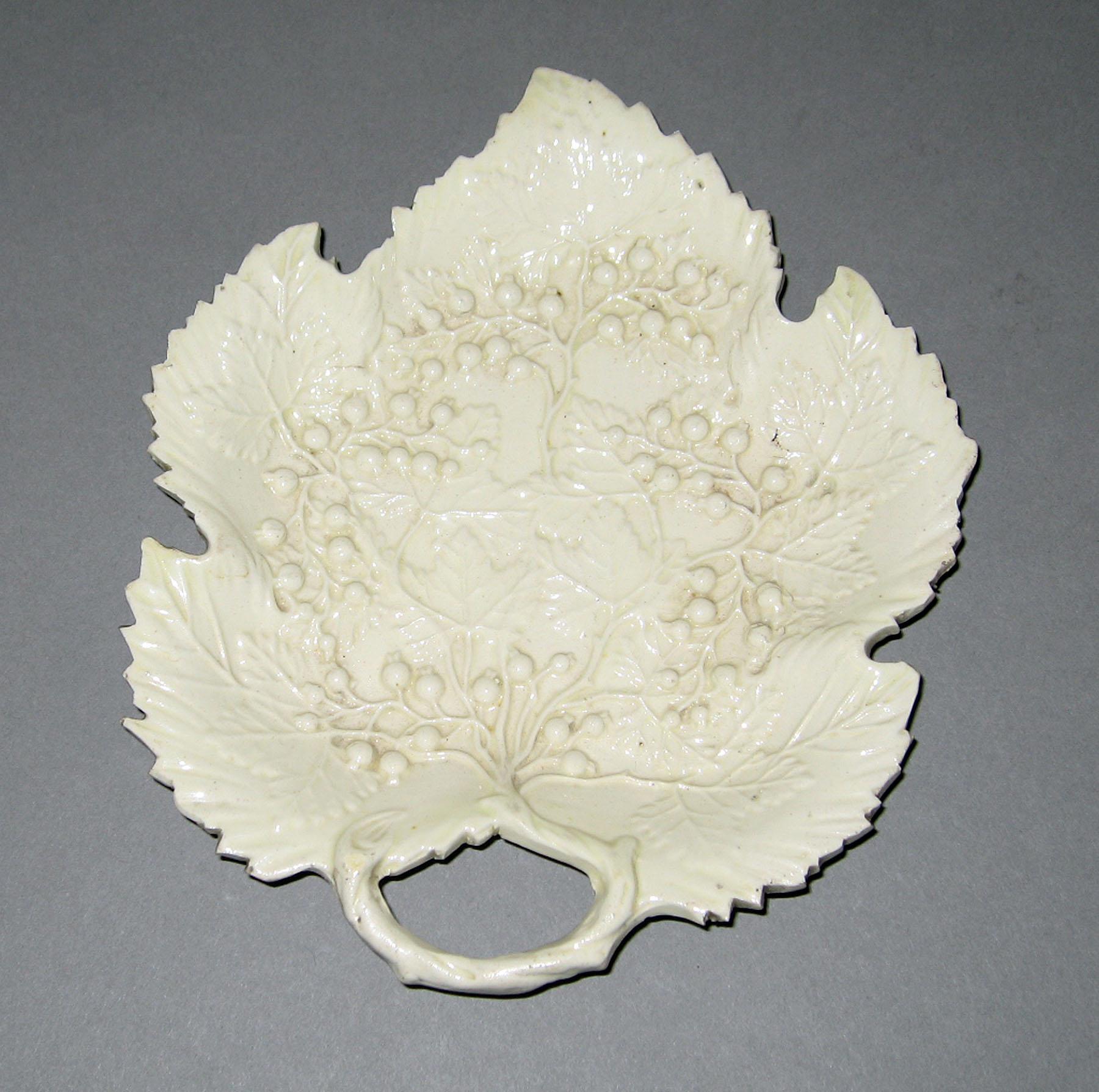 1967.0069.001 Creamware dish