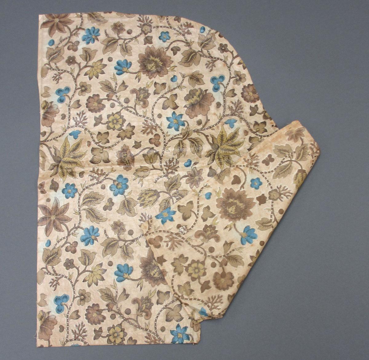 1967.0089 Textile, printed folded corner