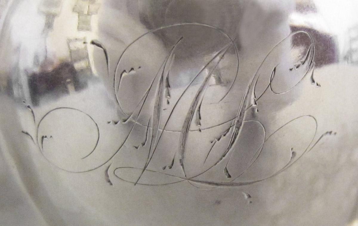 1967.0103.001 Teapot, engraving