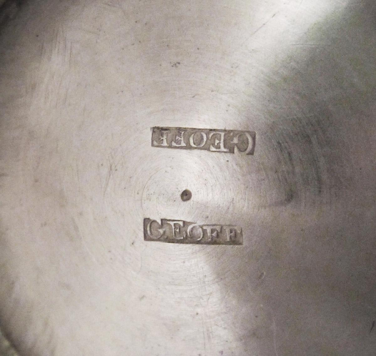 1967.0103.002 Tea canister, mark
