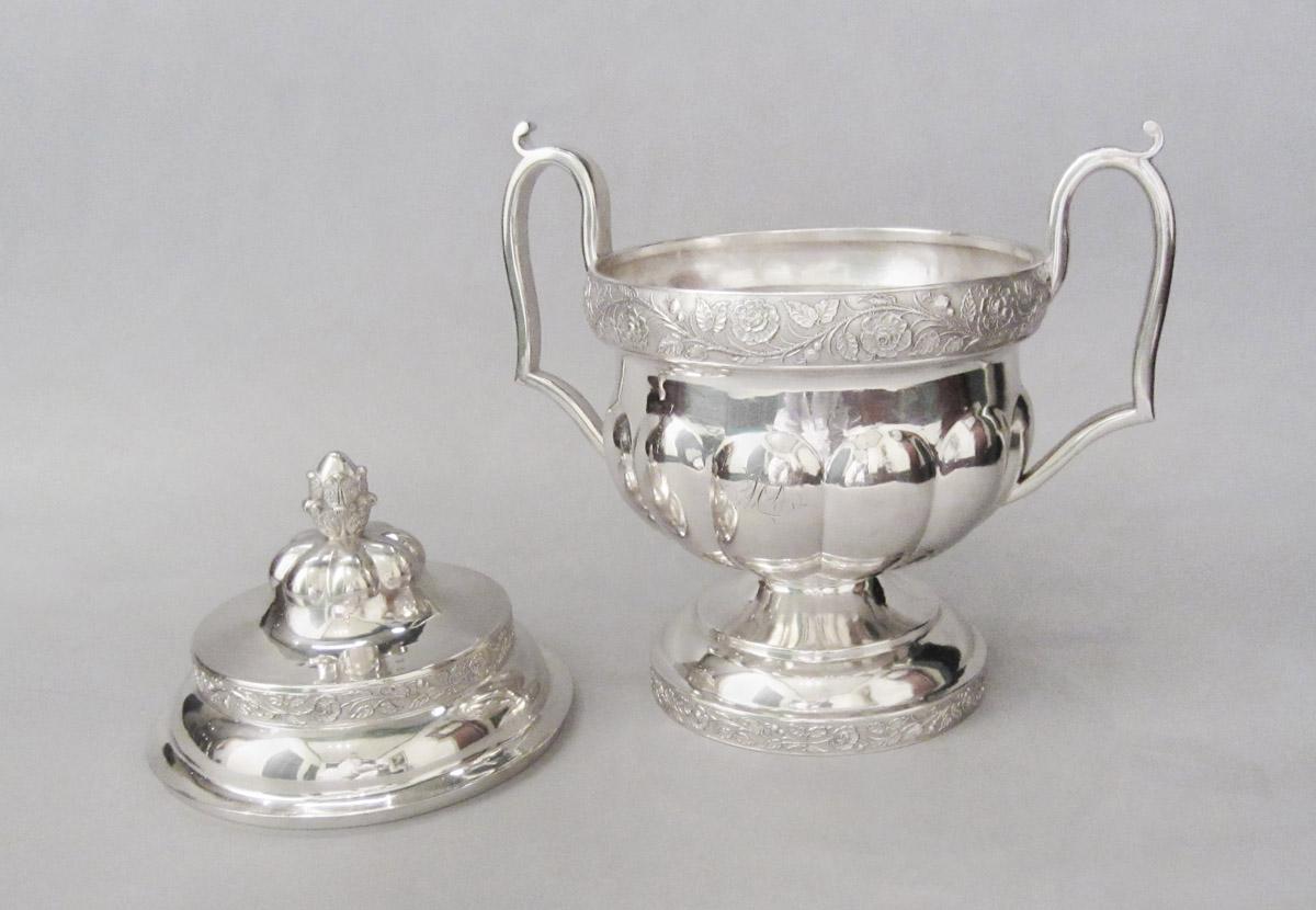 1967.0103.003 A, B Sugar bowl, view 2