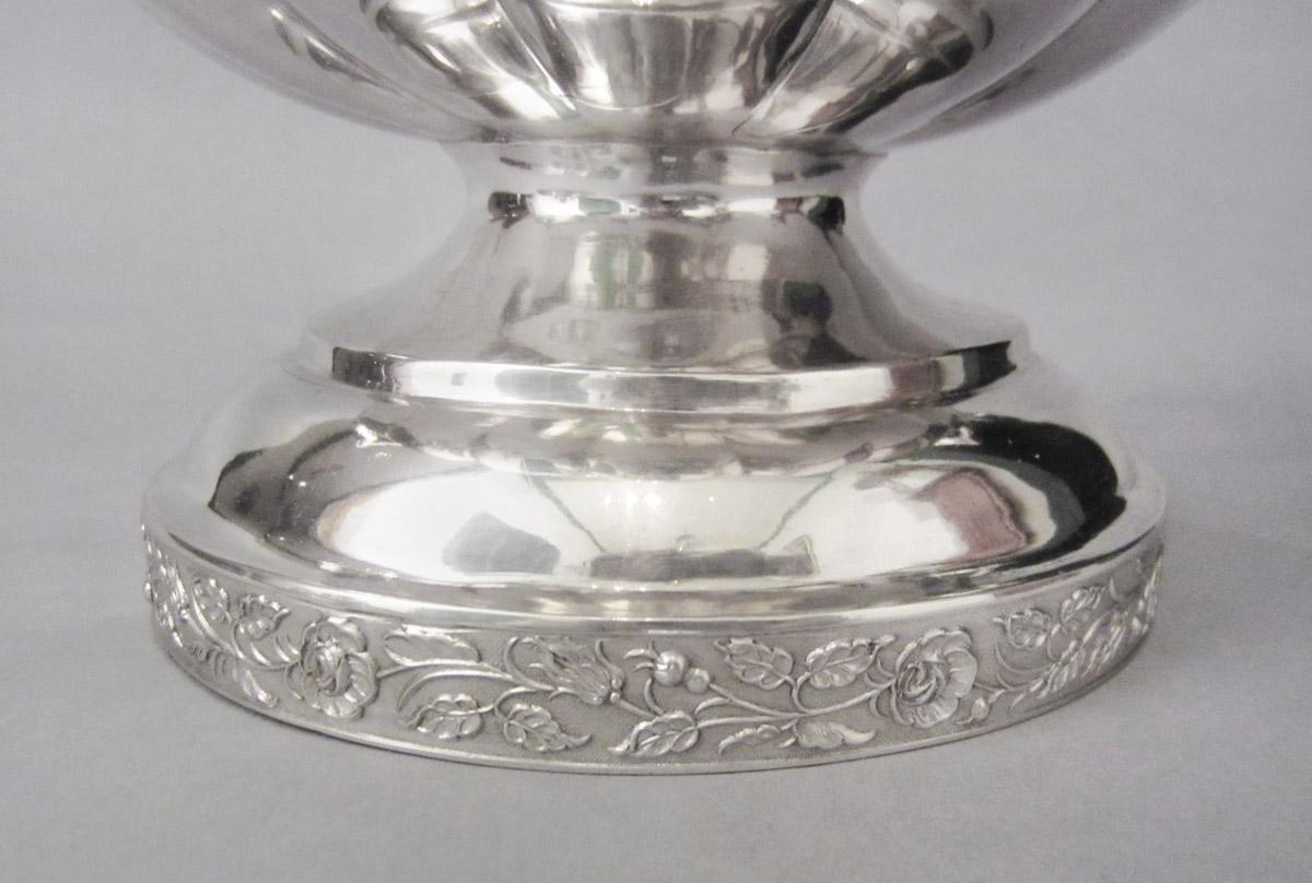 1967.0103.003 A Sugar bowl, base